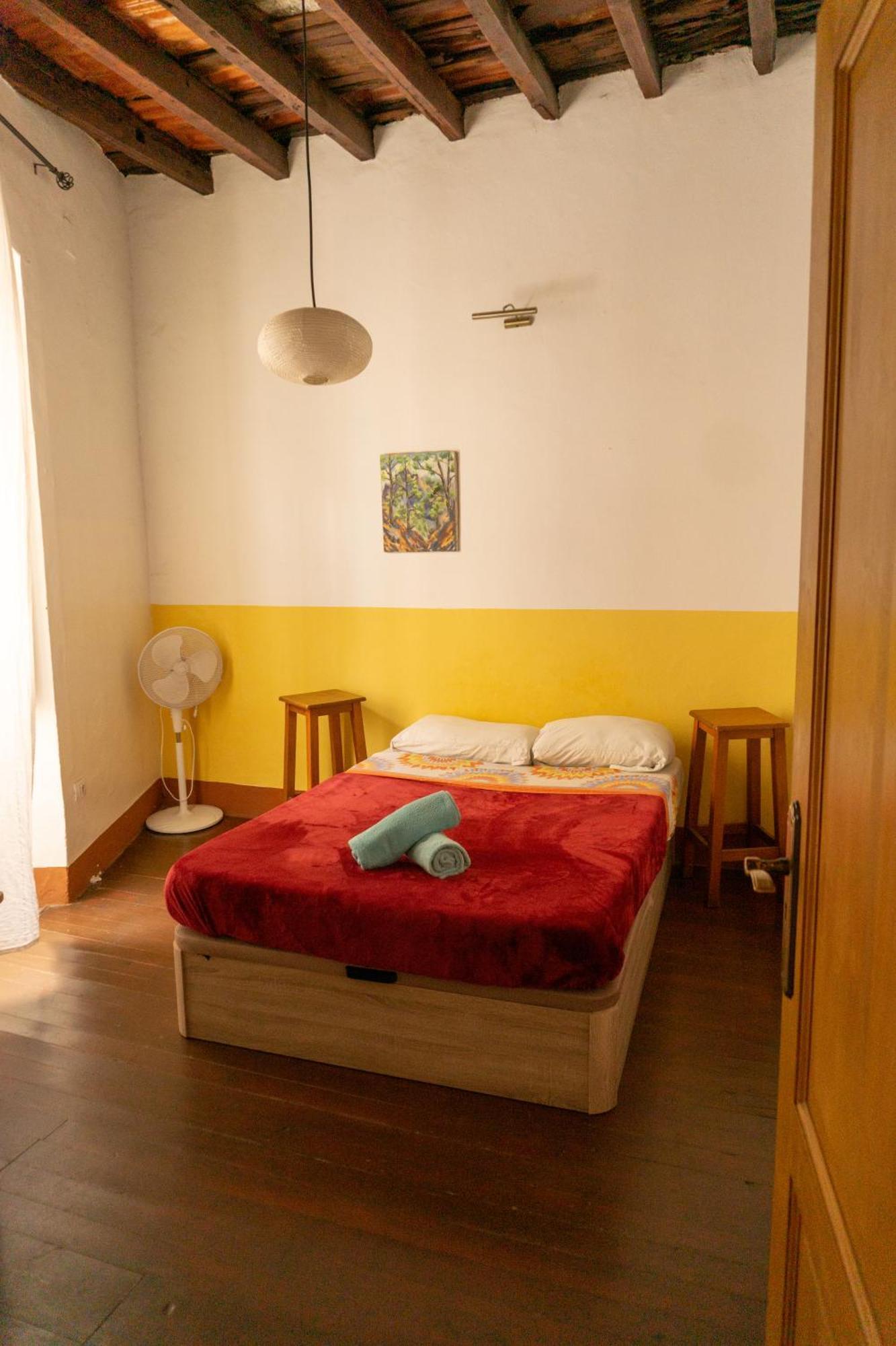 Hostel Albergue La Casa Encantada เอลปาโซ ภายนอก รูปภาพ
